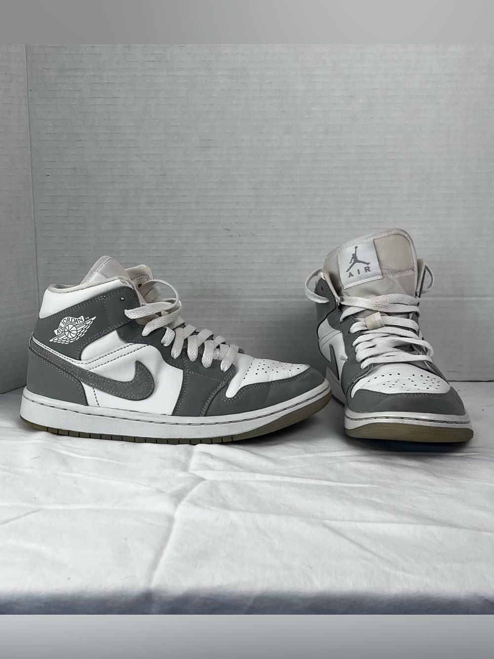 Air Jordan women’s mid wolf grey aluminum sneaker shoes size 7.5